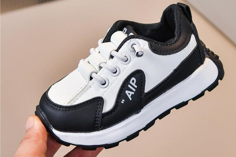 Sportieve leren kinderschoenen met antislip zool