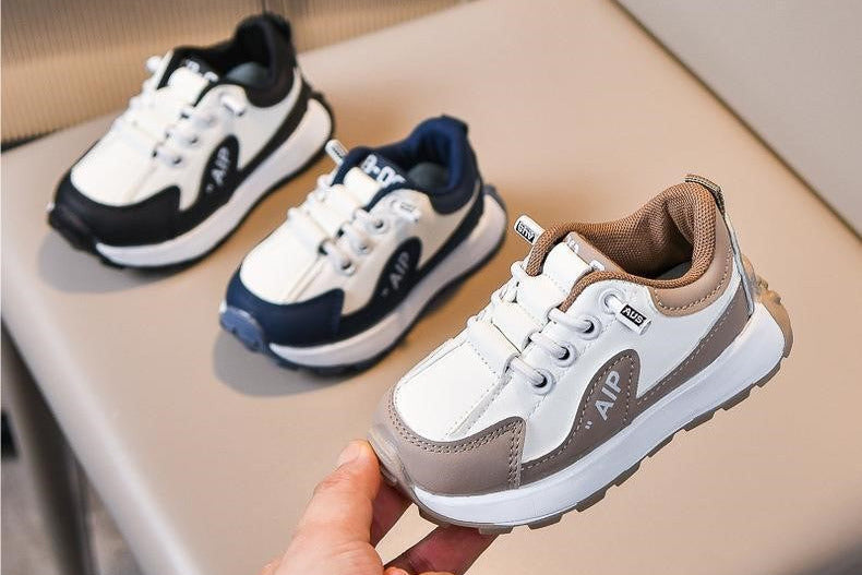 Sportieve leren kinderschoenen met antislip zool