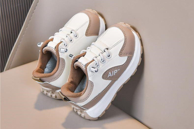 Sportieve leren kinderschoenen met antislip zool