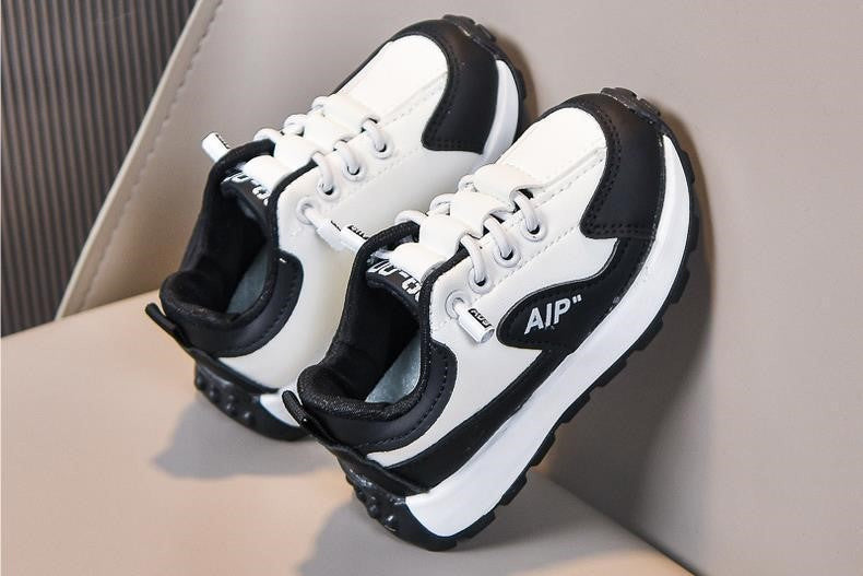 Sportieve leren kinderschoenen met antislip zool